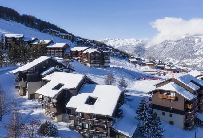 Vue-aerienne-village-Plagne-Montalbert