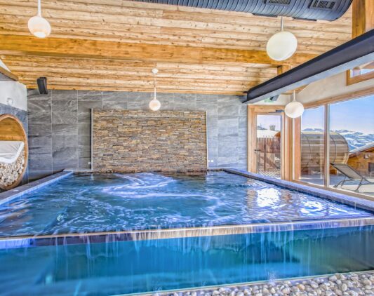 Spa_Armaillis_BassinJetsMassants_AlbanCombaz