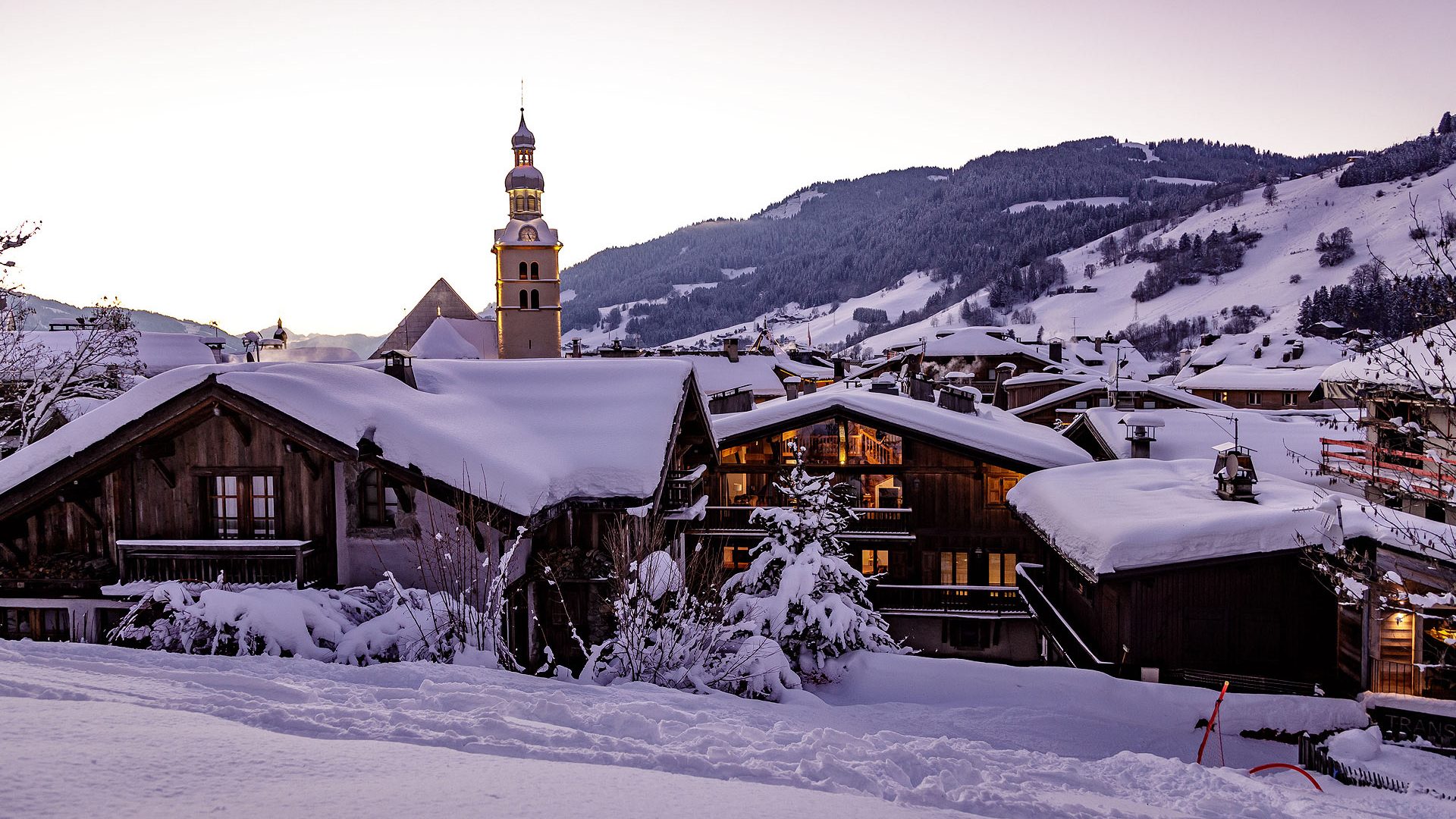 station-village-megeve-neige-aube-hiver